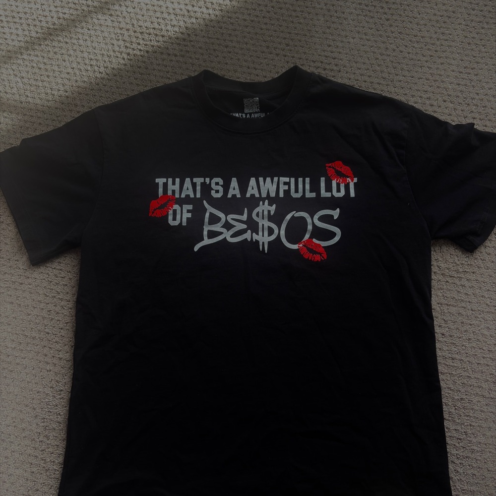 Black Graphic Tee - That's A Awful Lot of Besos
